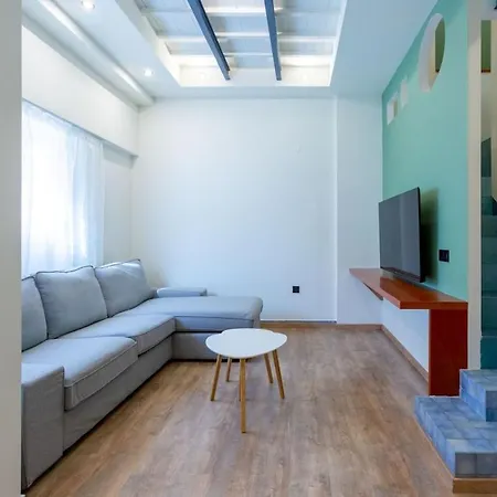 K28 Maisonette Каламата