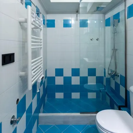 K28 Maisonette Каламата